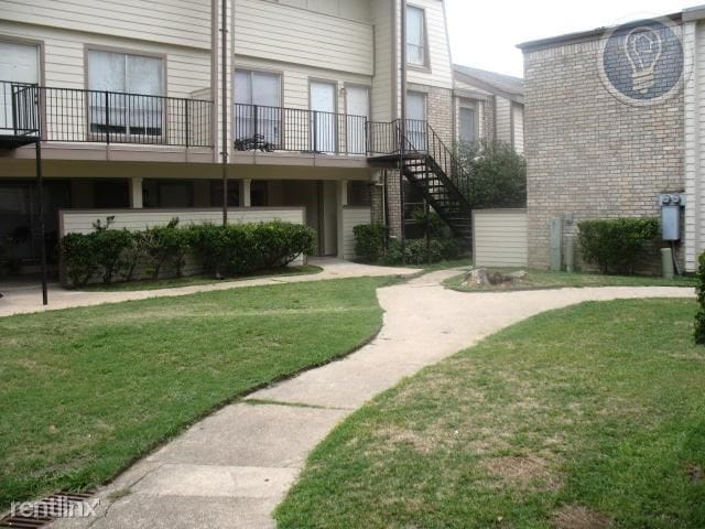 Building Photo - 10157 Westview Dr