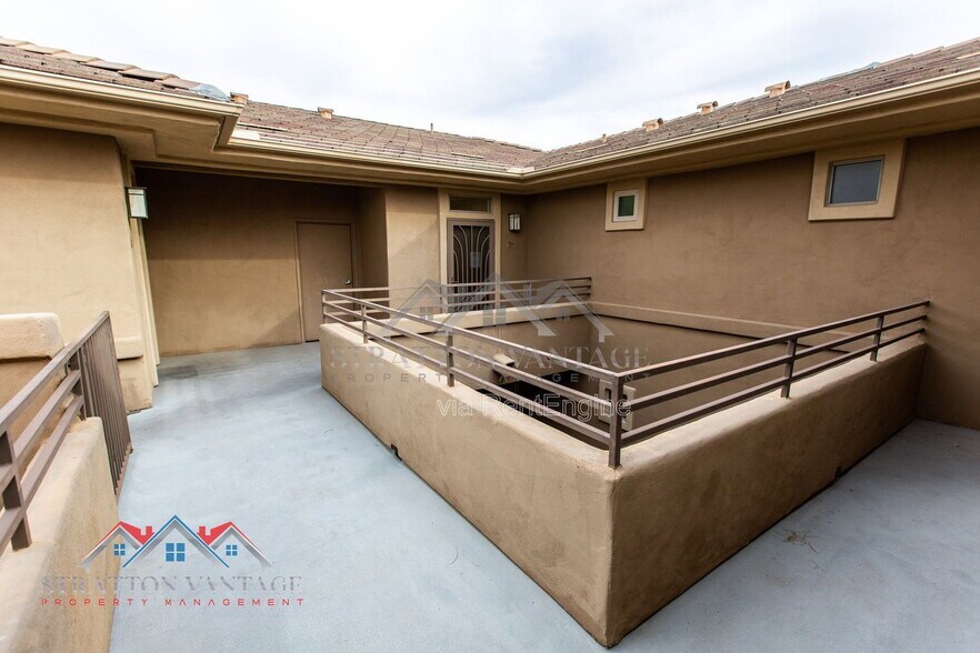 Building Photo - 20100 N 78th Pl
