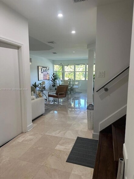 Building Photo - 10923 NW 70th St