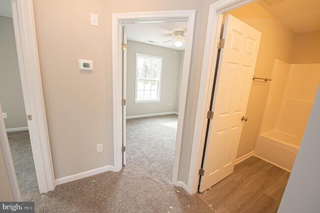 Building Photo - 241 Morgans Ct