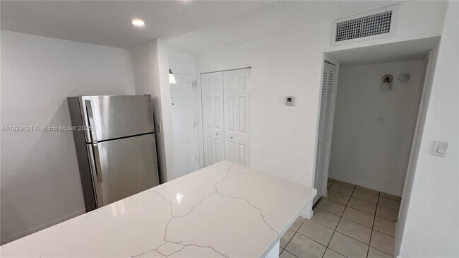 Building Photo - 801 NW 47th Ave