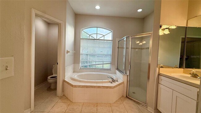 Building Photo - 2749 Valencia Grove Dr