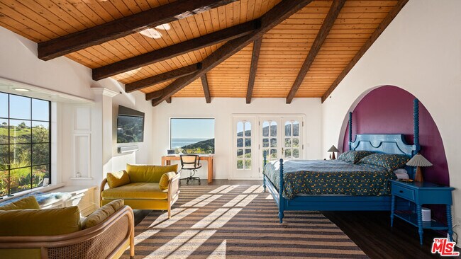 Building Photo - 33261 Decker School Rd