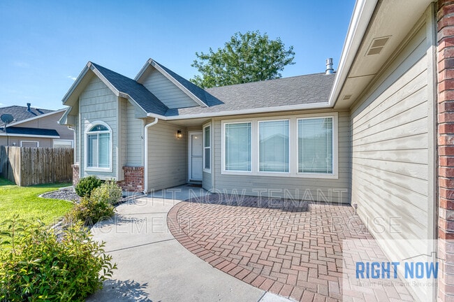 Building Photo - 4141 W Patel Dr