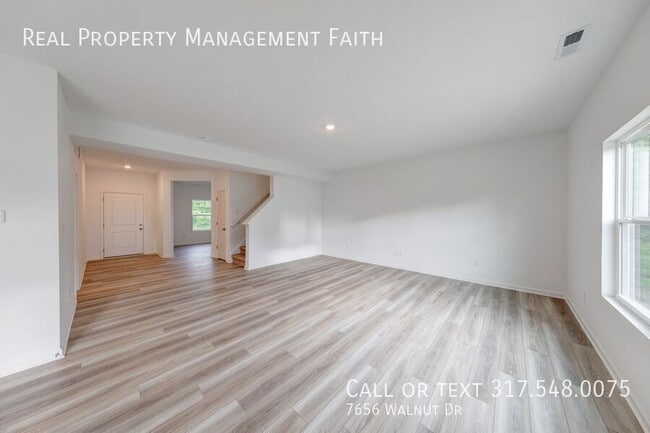 Building Photo - 7656 Walnut Dr