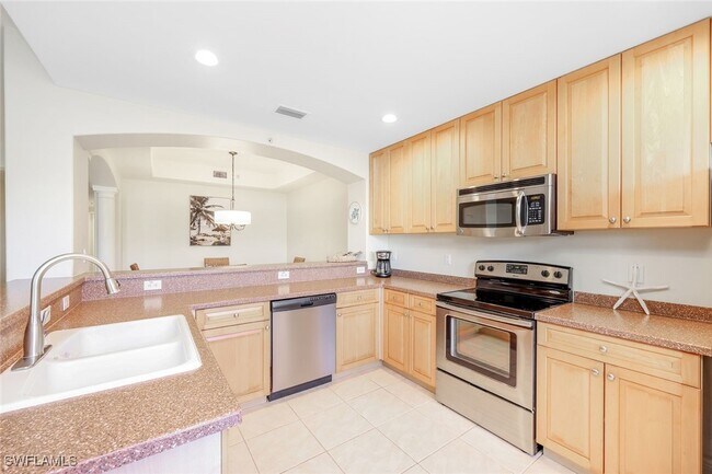 Building Photo - 1128 Manor Lake Dr
