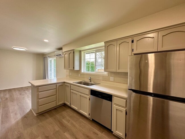 Building Photo - 905 Nooksack Rd