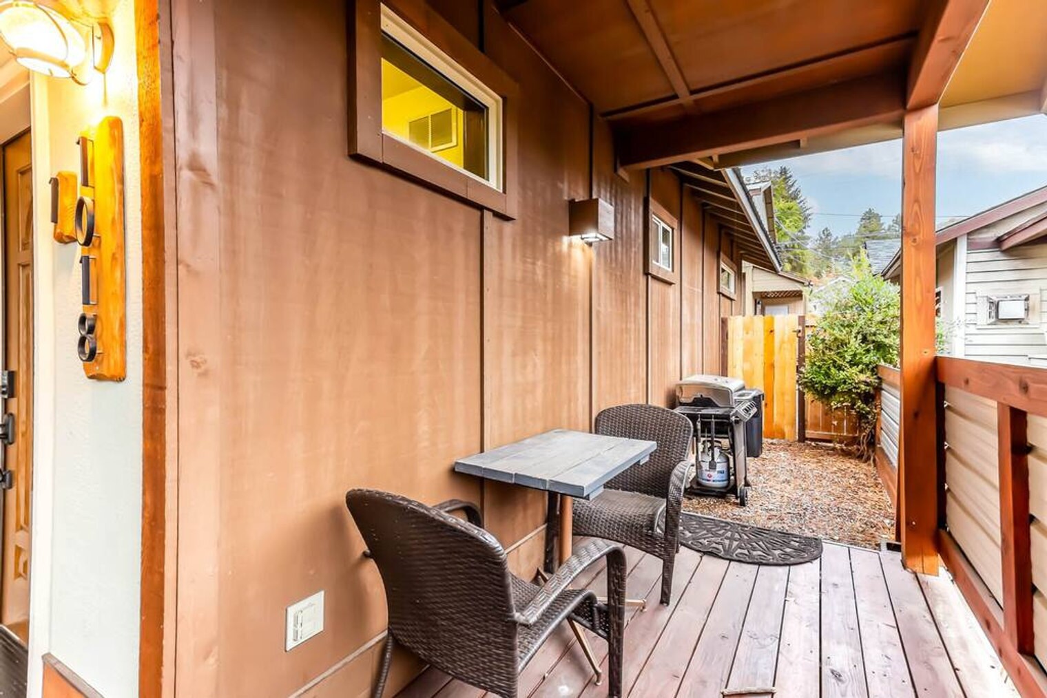 Building Photo - 1018 NW Ogden Ave