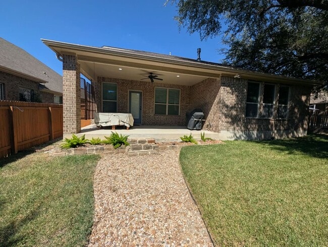 Building Photo - 28319 Willis Ranch