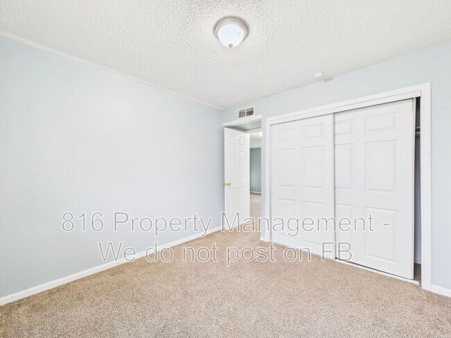 Building Photo - 6104 E 152 Terrace