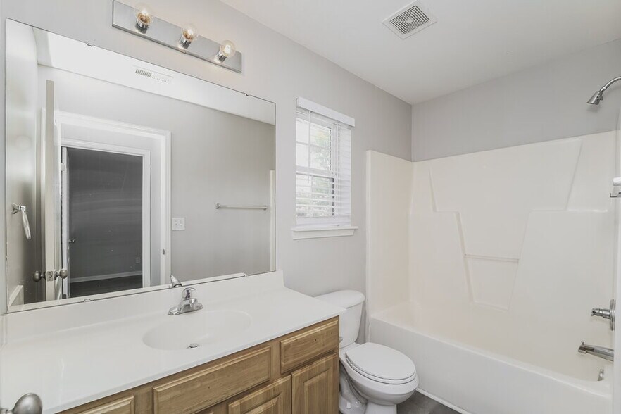 Building Photo - 6913 Seney Dr