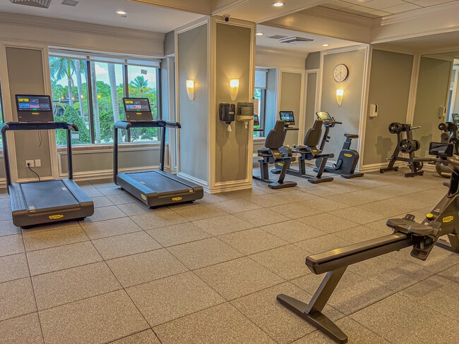 Building Photo - 9801 Collins Ave