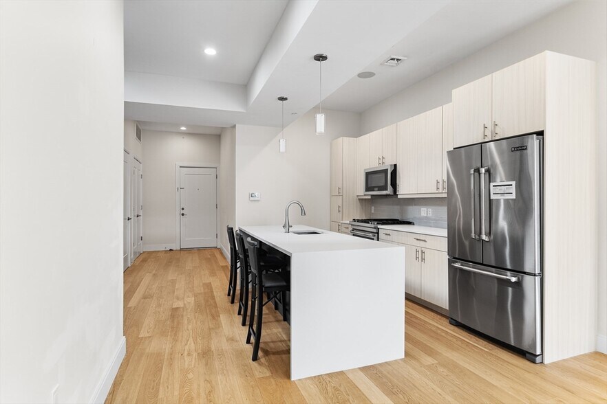 Building Photo - 488 Dorchester Ave