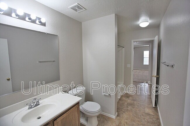 Building Photo - 11835 W Via Montoya Dr