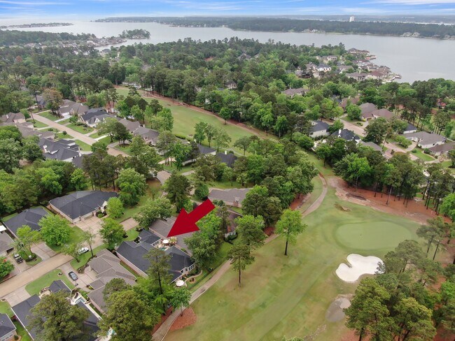 Building Photo - 204 W Pines Dr