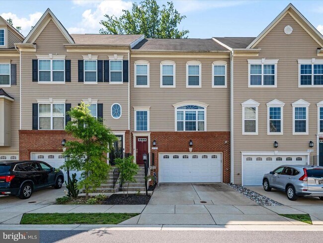 Building Photo - 1221 Orchid Rd