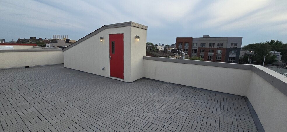 Building Photo - 603 E Girard Ave