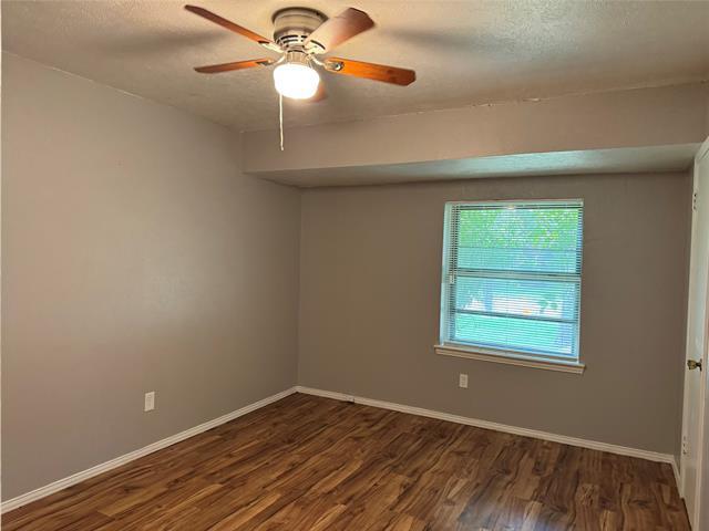 Building Photo - 10422 Castlerock Dr