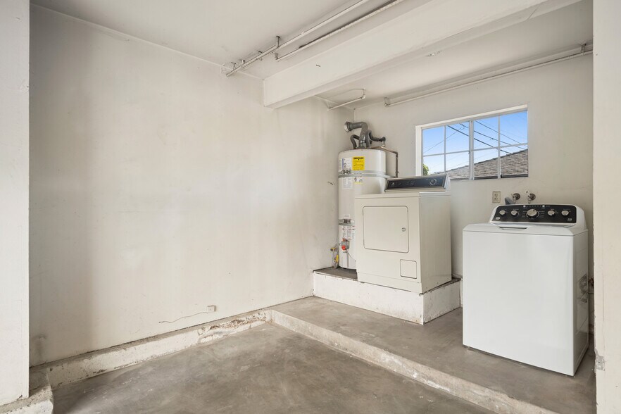 Building Photo - 1030 Ruberta Ave