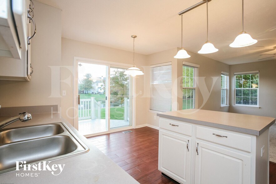 Building Photo - 2026 Coldwater Ct