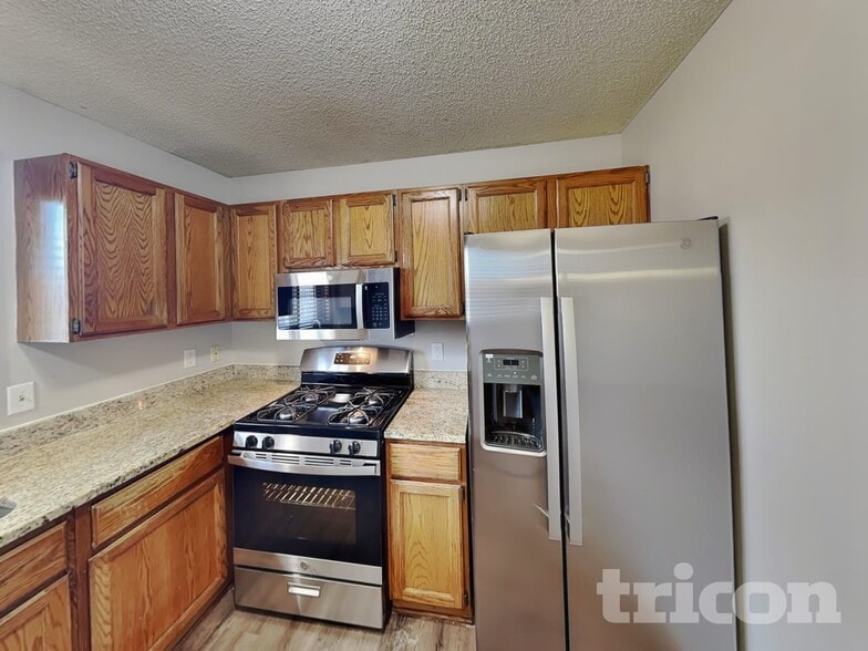 Building Photo - 13734 Glenhurst Ln