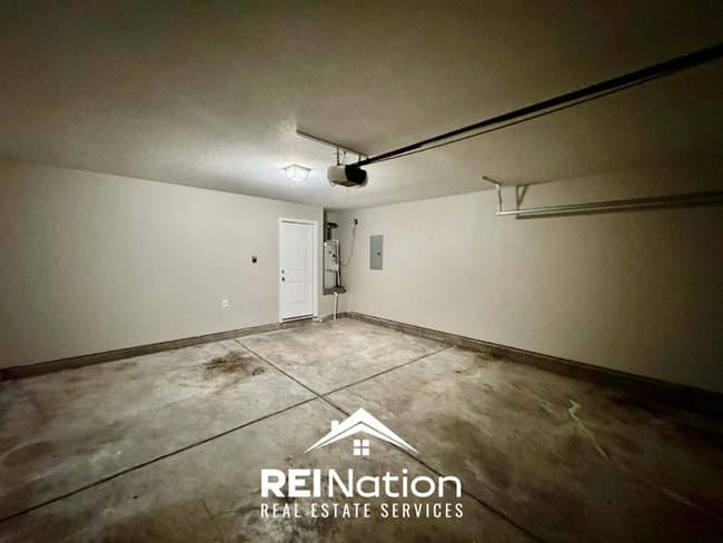 Building Photo - 2-Story 3BR/2.5BA Cordova Rental with 2-Car Garage, Brick Fireplace & Bonus Room Area!