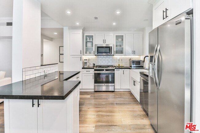 Building Photo - 4204 Flintlock Ln