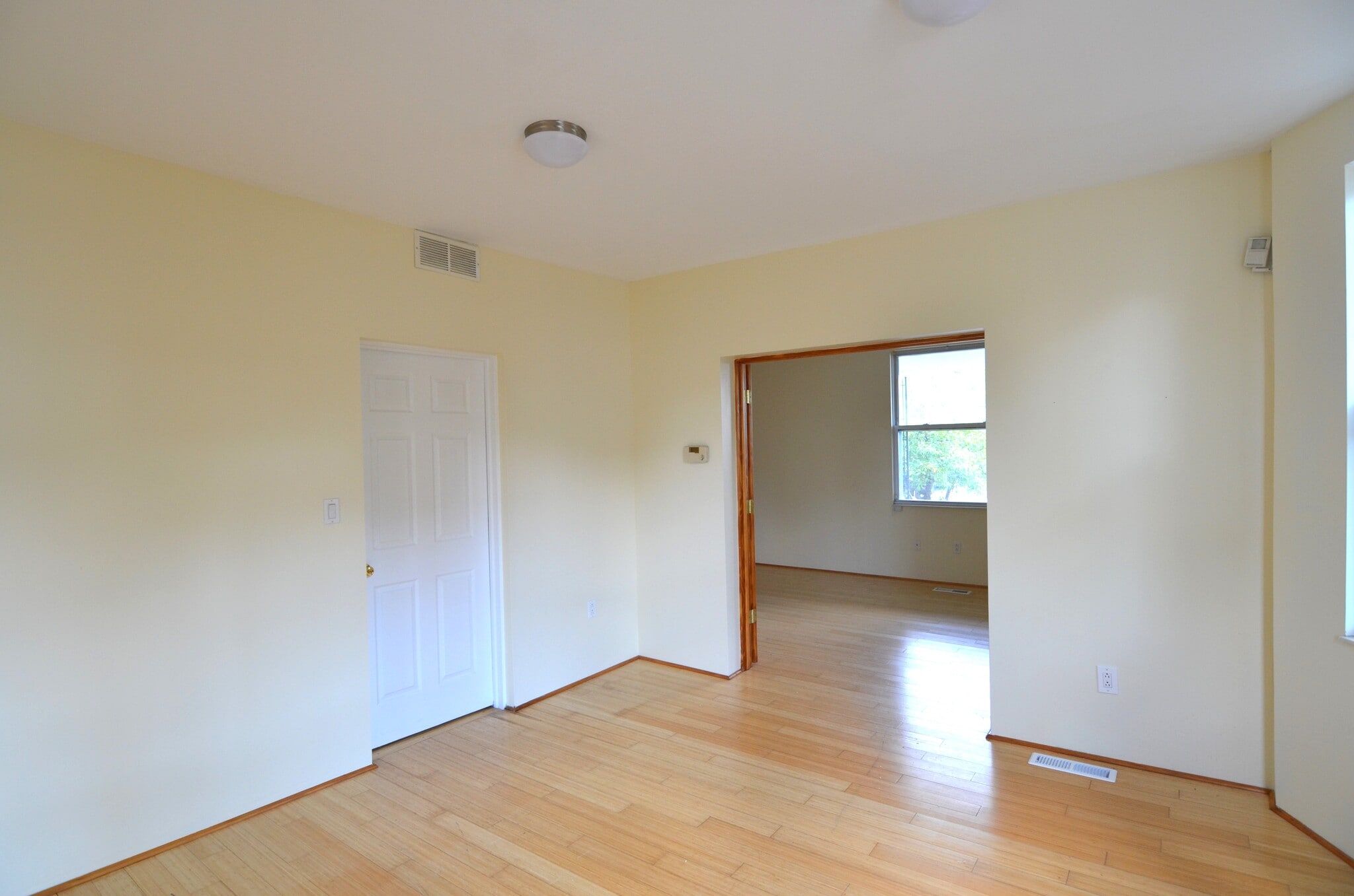 Building Photo - 4213 Brownway Ave