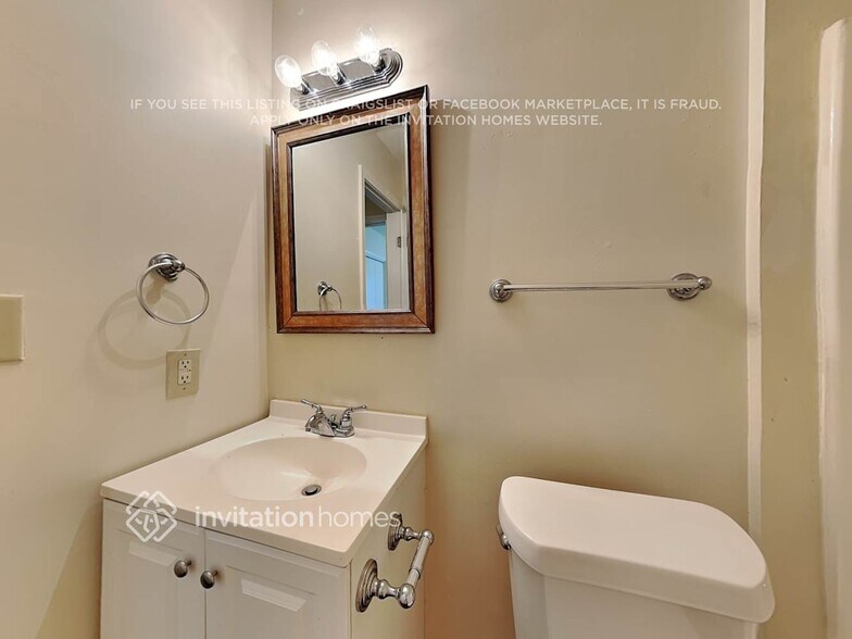 Building Photo - 403 Cindy Dr SE