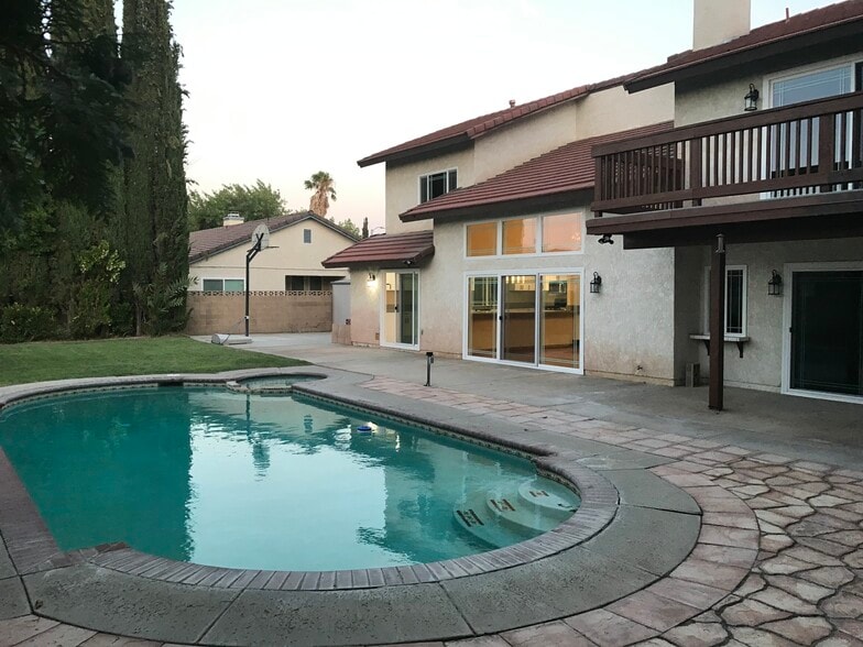 Building Photo - 2819 Gus Ct