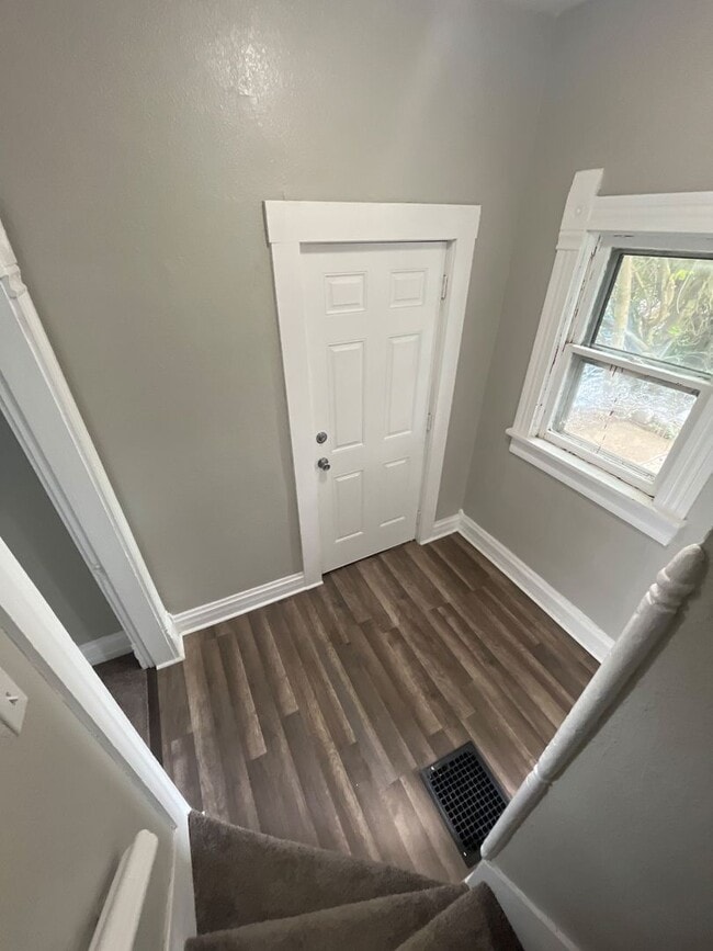 Building Photo - Fully Renovated Home Historic West Side of Downtown