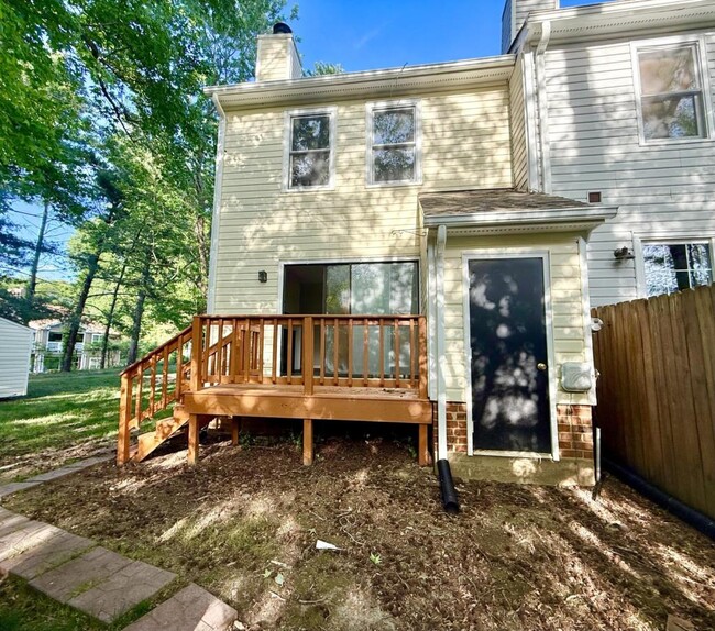 Building Photo - 2504 Thicket Greene Ct
