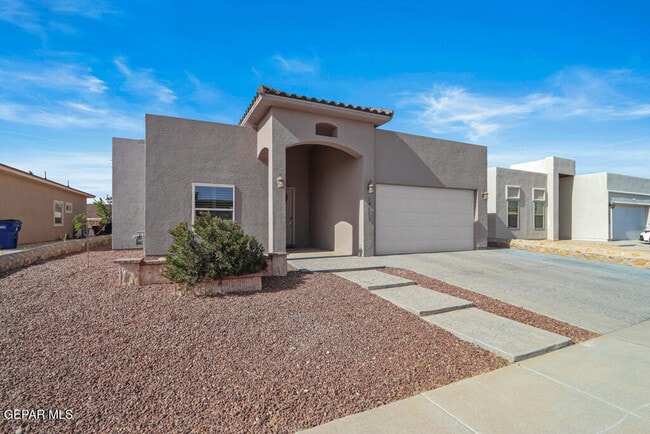 Building Photo - 14553 Hunters Grove Ave