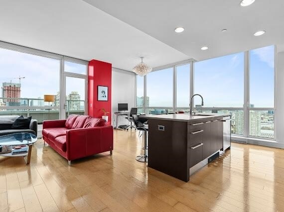 Building Photo - 2 2nd St