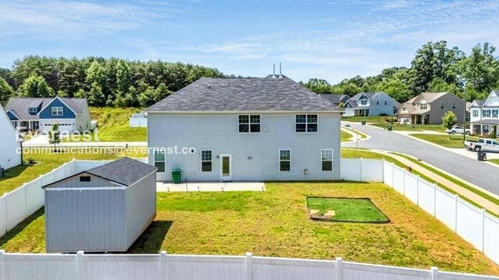 Building Photo - 248 Pilot Bluff Dr