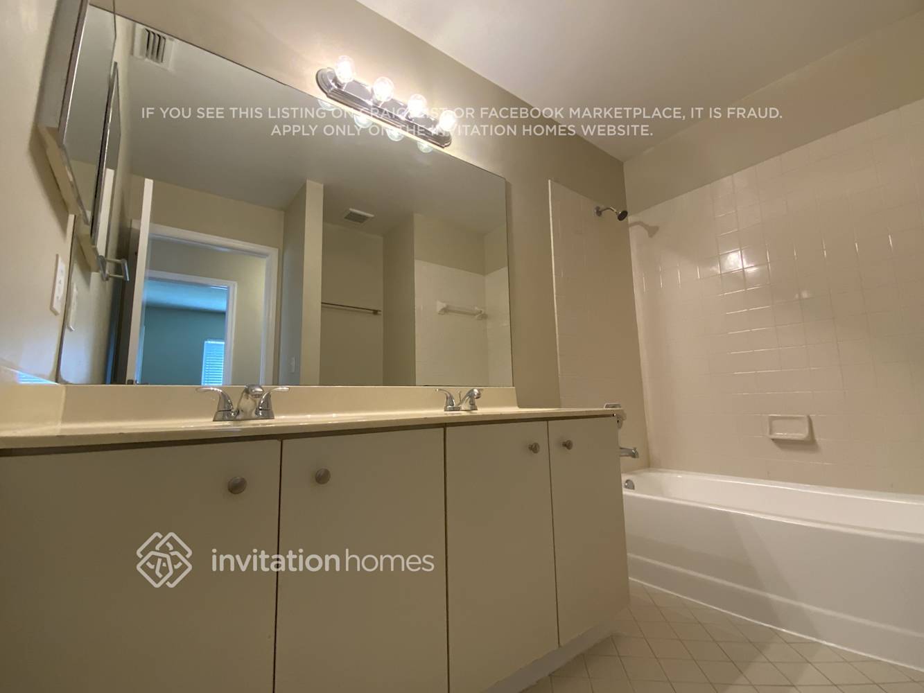 Building Photo - 5233 Rosen Blvd