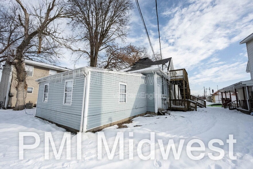 Building Photo - 921 S Buckeye St