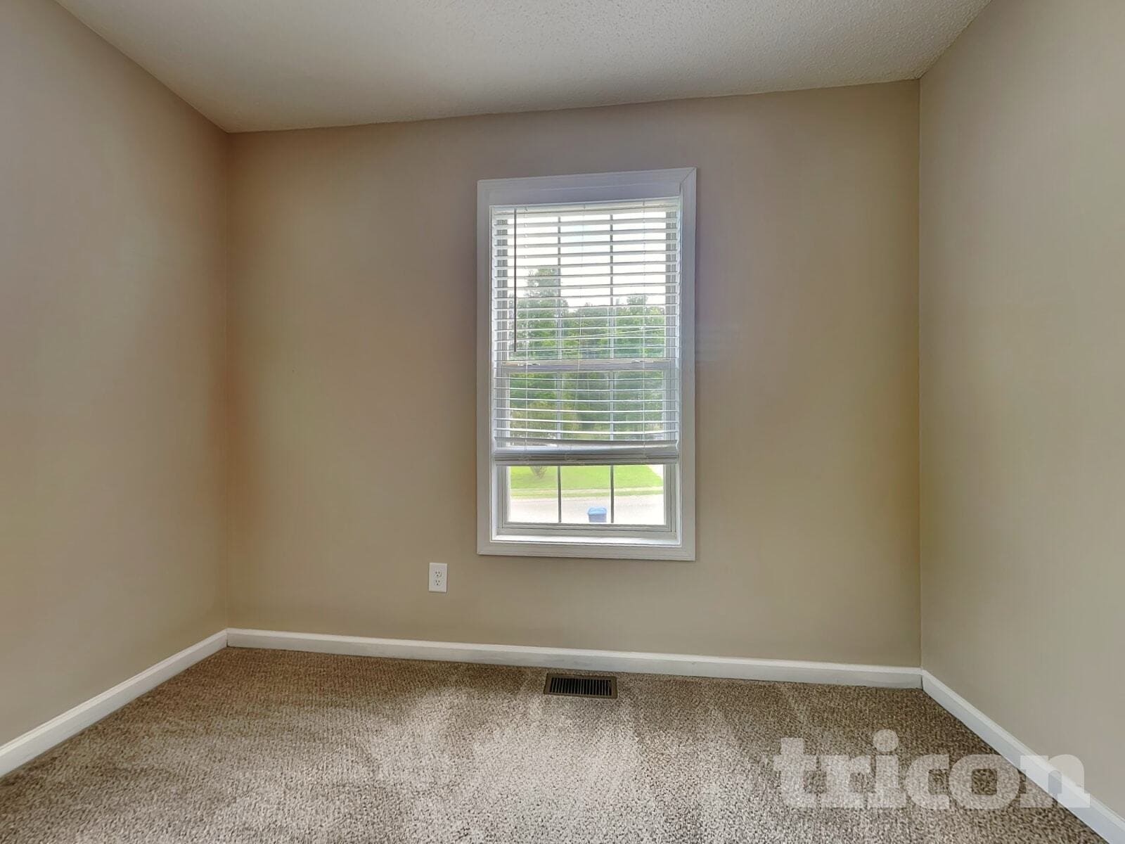 Building Photo - 113 Ivy Brook Dr