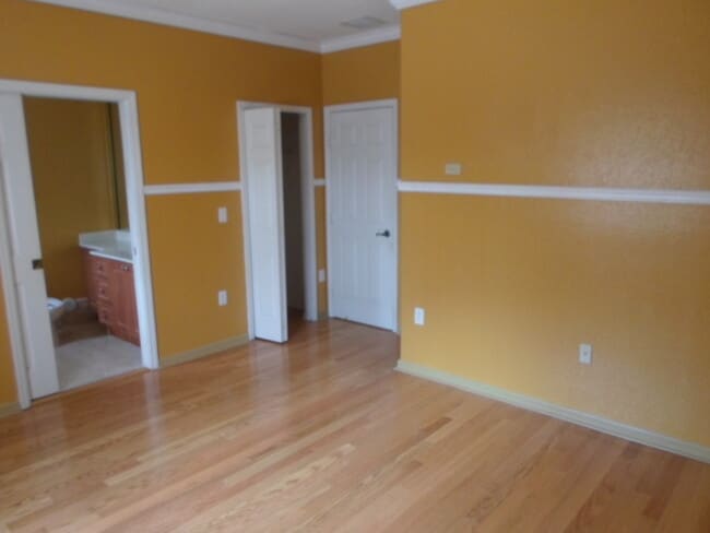 Building Photo - 7772 NW 200th Ln