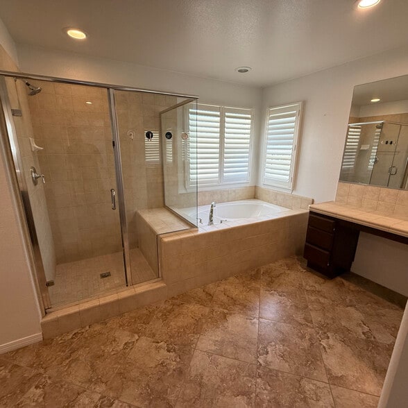 Building Photo - 8108 Finch St