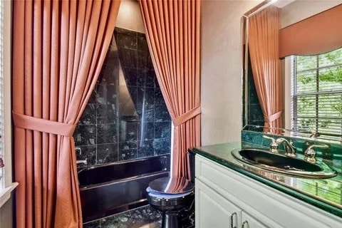 Building Photo - 17011 Candeleda De Avila