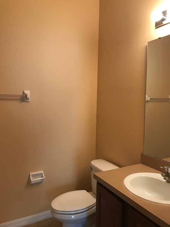 Building Photo - SANFORD: 2 Story Townhome, Falgship Park C...