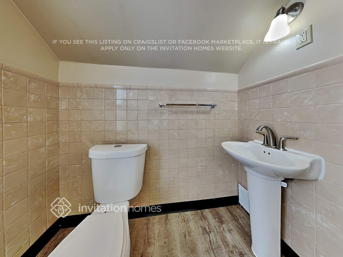 Building Photo - 6432 2nd Ave S