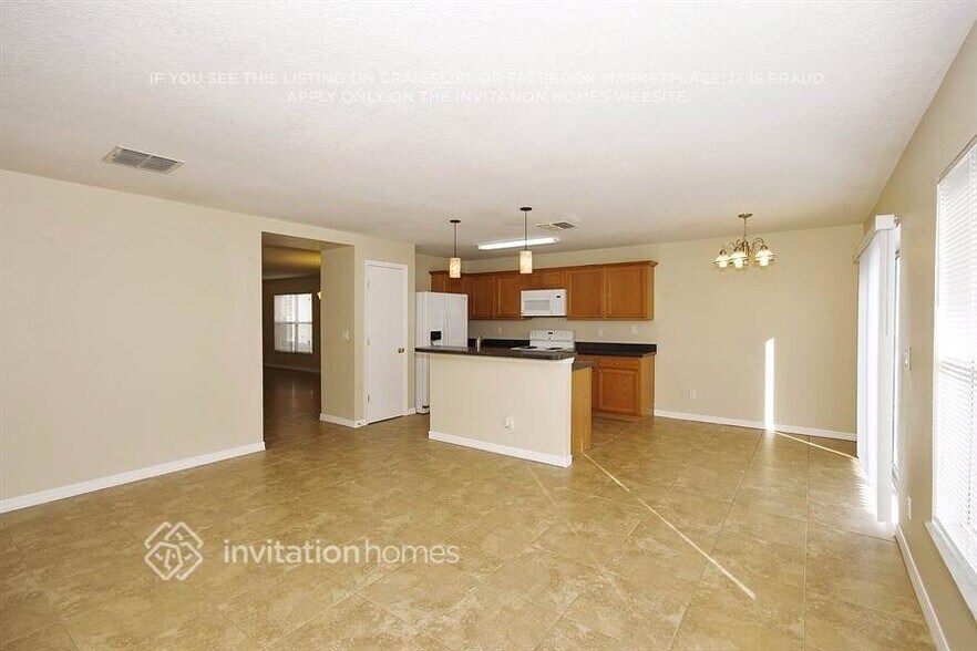 Building Photo - 16951 Sunrise Vista Dr