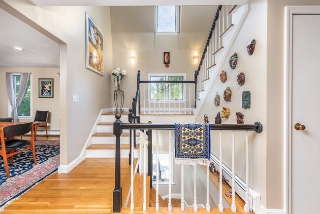 Building Photo - 8 Jackson Rd