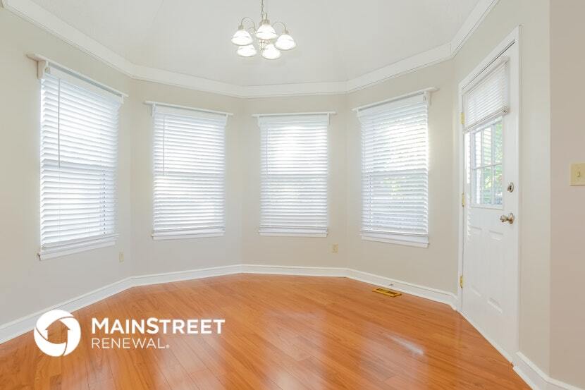 Building Photo - 713 SW Nelson Dr