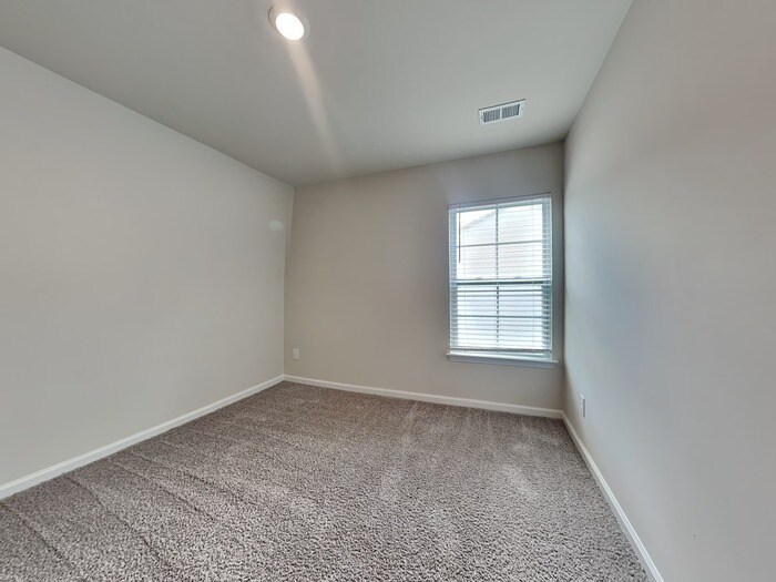 Building Photo - 498 Blue Garden Wy