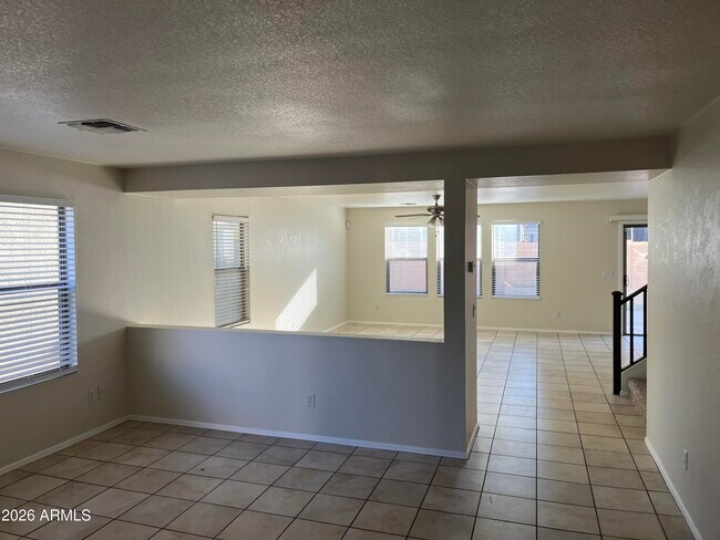 Building Photo - 9441 W Jamestown Rd