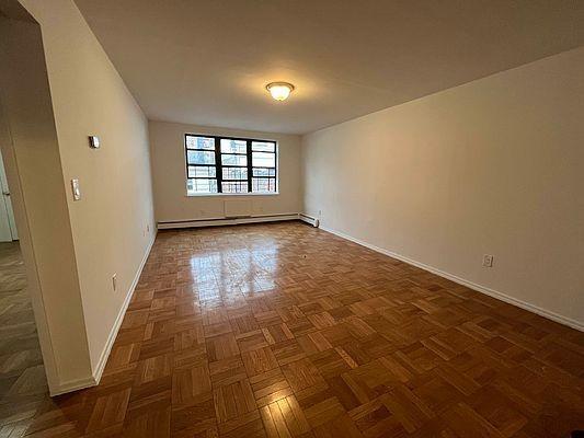 Building Photo - 1 bedroom in BRONX NY 10467