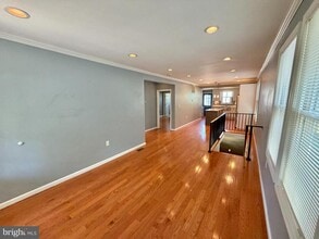 Building Photo - 4020 Grant St NE